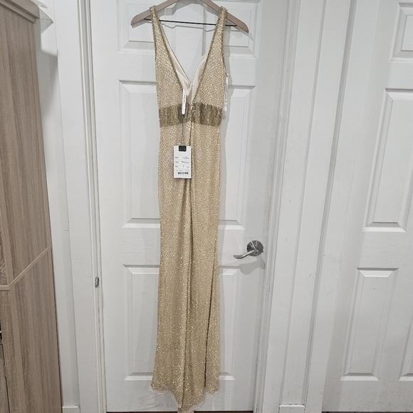 Mac Duggal Beaded Gold Gown - Picture 4 of 12